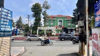 Bán đất tặng căn nhà cấp 4 và 2 kiot Chánh Mỹ-TDM gần Ql13 giá êm