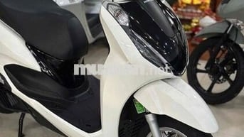 Honda Lead 2025 Trắng Đen Sport.Full Đồ.Chich chủ