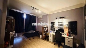 phòng trọ 40m2 có ban công cuối tháng 8 vào ở được