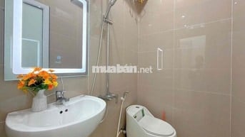 222 CHO THUÊ NHÀ MỚI 3 TẦNG 3 MÊ – 4PN 4WC, FULL NỘI THẤT MỚI 100%