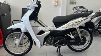 Honda Wave 110cc 2022 Trắng đen bạc