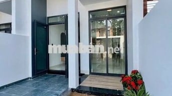 2.38 TỶ NHÀ CẤP 4 HIỆP AN - 4.2 x 27 , HẺM XE HƠI 6M