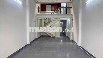 cho thuê nhà hxh âu cơ p10 tân bình. DT: 4m x 18m trệt lưng giá 12tr
