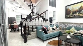 Nhà Phố 1/ Quang Trung 3 Lầu 5PN 7WC Mới Keng 17tr