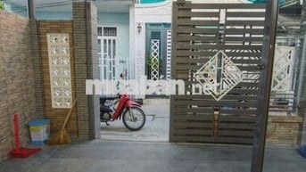 Cho thuê nhà mới đẹp có nội thất hẻm 38 đường 3/2