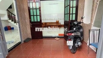 nhà 7,5 x 7m , đúc 2 lầu , hẻm xe tải 1/ nguyễn văn khối
