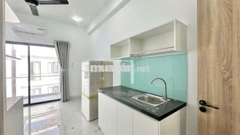 Studio ban công mới ngay Phạm Văn Đồng free xe + dịch vụ