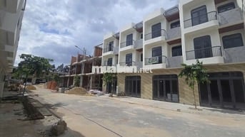 BÁN GẤP NHÀ 1 TRỆT 2 LẦU 2 TỶ 350