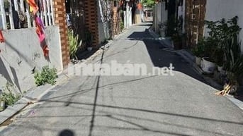 Bán Đất full.thổ cư tặng nhà cấp 4 đường rộng thoáng giá 3.6 tỷ