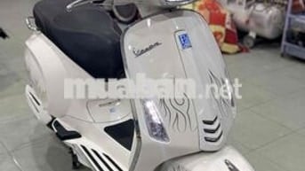 Piaggio Vespa 2016 iGet ABS Trắng