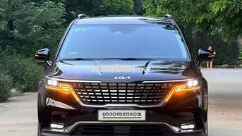 Kia Carnival 2.2D Signature  sản xuất 2024