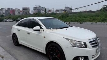 Chevrolet Lacetti CDX Trắng 5 chỗ