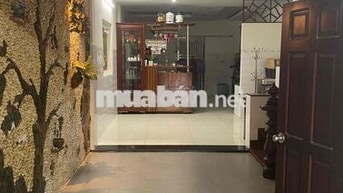 Cho thuê nhà 4 tầng full nội thất mặt tiền Ỷ Lan Nguyên Phi