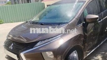 Mitsubishi Xpander Nâu