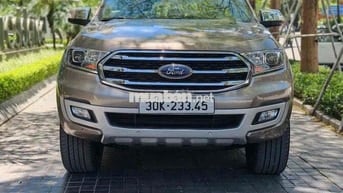 Ford Everest Titanium 7 chỗ Máy dầu Nâu
