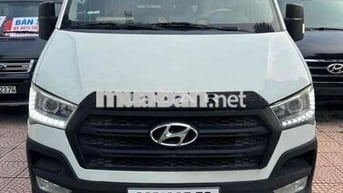 Hyundai Solati Limosin 2019 16 chỗ Trắng