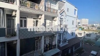Nhà sửa mới 100% - 4Phòng ngủ. - hẻm ô tô gần kho C nhà bè