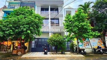 NHÀ ĐẸP K300 - 120A Nguyễn Minh Hoàng, P.12, TB - Hầm Xe, Thang Máy