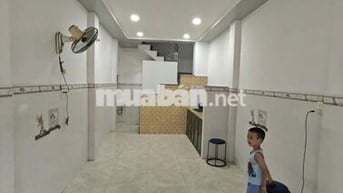 mặt tiền đường lớn khu sầm uất 2 lầu siêu rẻ 