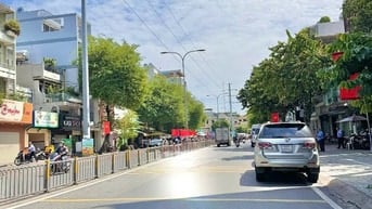 Quận 11, 1 căn ra mặt tiền Minh Phụng , 45m2, 2 tầng mới đẹp, ,6,79 tỷ