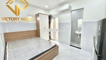 STUDIO BAN CÔNG FULL NỘI THẤT GẦN Q1