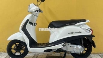 Grande 2018 Trắng đen siêu mới 43C1-732.45