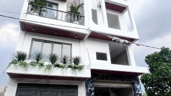 Nhà mới Thạnh Xuân 25. DT: 4.40 x 18.25m. Giá: 7 tỷ