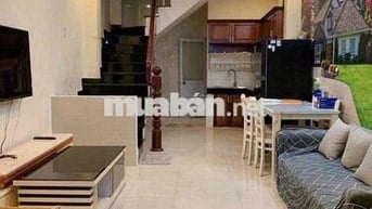 nhà nc mới đẹp full nội thất tr 2 lầu 2pn 3vs cao thắng P2 Q3