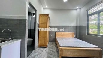 CHO THUÊ PHÒNG MỚI XÂY, BAN CÔNG THOÁNG, NGAY ĐẠI HỌC VĂN LANG