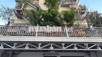 Hàng hiếm Q7 phòng gác lửng/studio gần KCX đi nhanh Q4, Q1