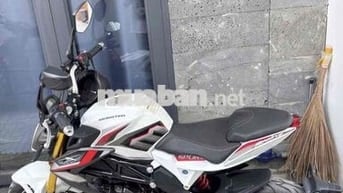 Xe moto tay côn Trắng 1500km