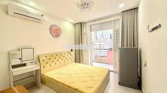 Cho Thuê Căn Hộ Ban Công Full NT Chỉ Tính Điện Nước Gần Chợ Bến Thành