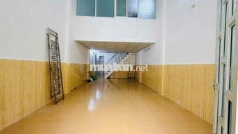 cho thuê nhà nguyên căn mặt tiền chợ tiện kinh doanh p10 q6