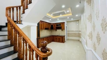 Căn nhà hiếm đẹp giá mềm Quốc Lộ 13, 56m2 - 2tỷ800tr.