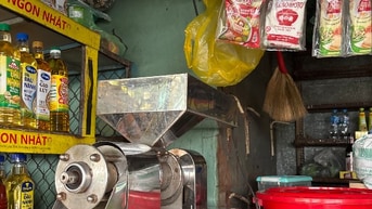 Thanh lý 1 máy ép dừa và 1 máy nạo dừa