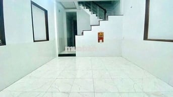 Nhà trệt 2 lầu 5PN KDC Bình Nhựt (ngay công viên)
