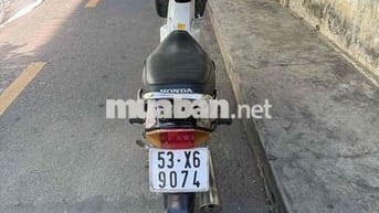Honda Dream Trắng, Đen Xăng