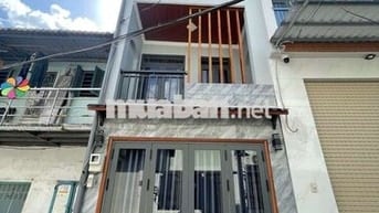 Cho thuê nguyên căn Mới Đẹp, 3pn, hẻm xh Đg Lê Thị Riêng, Thới An Q12