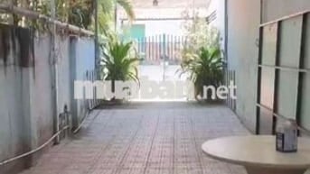 Cho thuê nhà 300m2 gần cụm trường học Dĩ An đường Nguyễn Du