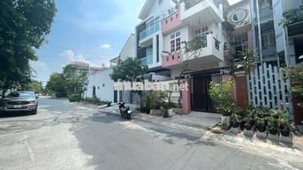 Cho Thuê biệt thự đẹp đường 25,cách MT Phạm Văn Đồng 100m