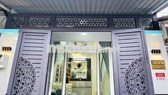 🔥🔥nhà bán mặt tiền hẻm 5 m vị trí kinh doanh được đông đúc🔥🔥🔥