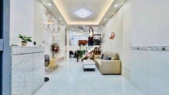 NHÀ NGUYÊN CĂN 70M2_2PN_FULL NỘI THẤT NẰM NGAY THỐNG NHẤT