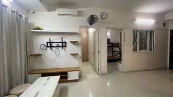 Giá 11tr cho căn 81m2, 2p ngủ có nội thất- C/c Carillon 1- Tân Bình