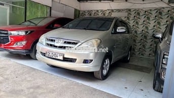 Toyota Innova 2007 Ghi bạc 8 chỗ