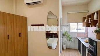 Căn Hộ cách xa bếp 30m2 ngay Đào Duy Anh, Phú Nhuận