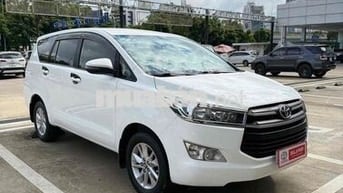Toyota Innova 2.0G 2019 Trắng Ghế da