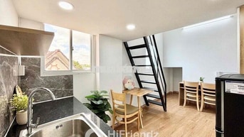 CHO THUÊ PHÒNG DUPLEX ĐẸP CỬA SỔ TRỜI THOÁNG MÁT GẦN ĐẠI HỌC VĂN HIẾN
