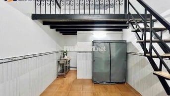 PHÒNG RỘNG GÁC CAO, QUA VHU CHỈ 7P ĐI XE , CÁCH CHỢ 100m siêu tiện lơi