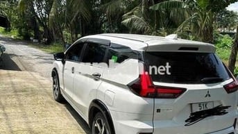 Mitsubishi Xpander 7 chỗ Trắng