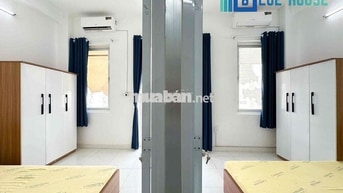 2 PHÒNG NGỦ BAN CÔNG - Ở 4-5NGƯỜI - FULL NỘI THẤT - GIÁP Q10 - Q11